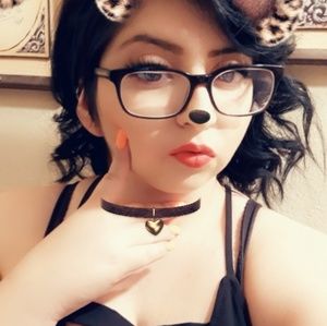 Meet your Posher, Janeth